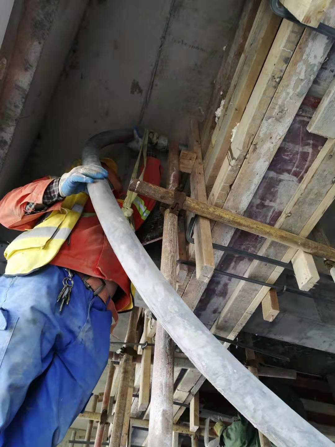 夏天做防水涂料施工，業主需要注意哪些事項？（上）