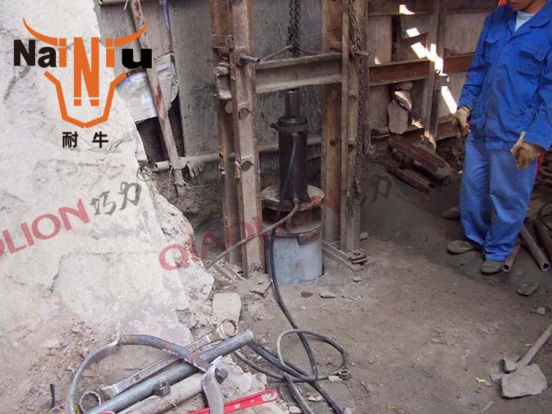 高強混凝土為什么要選用硅酸鹽水泥或普通硅酸鹽水泥？（二）